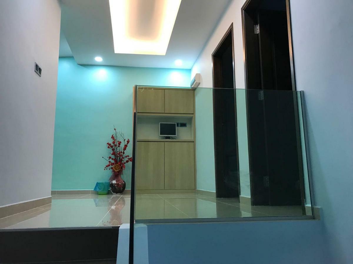Homestay Stardow~星窗名宿~ Johor Bahru Buitenkant foto