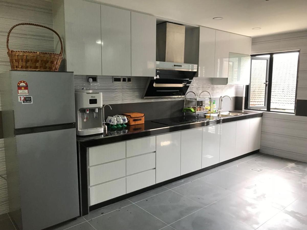 Homestay Stardow~星窗名宿~ Johor Bahru Buitenkant foto